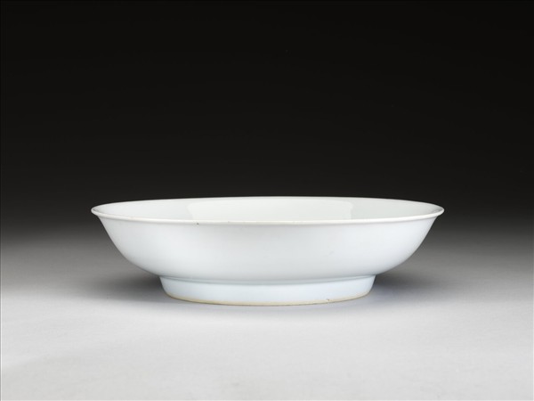 甜白釉盤