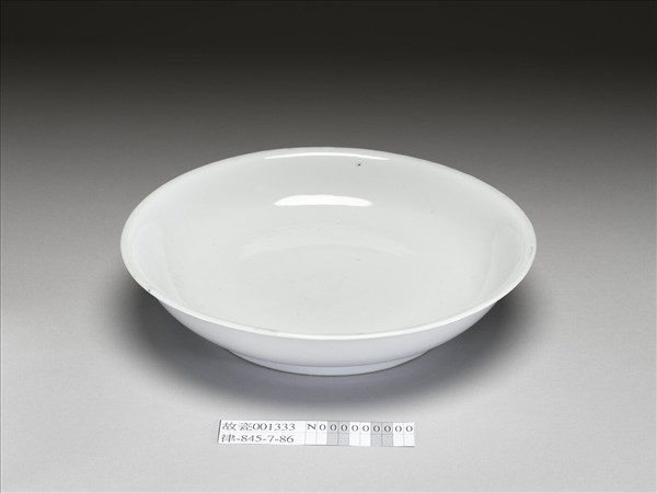 甜白釉盤