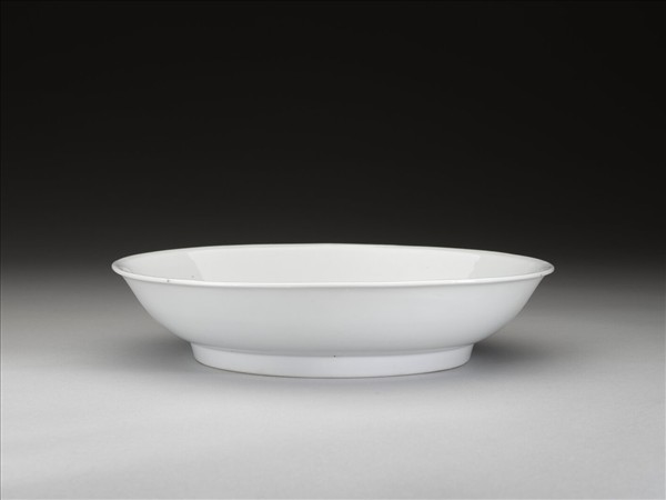 甜白釉盤
