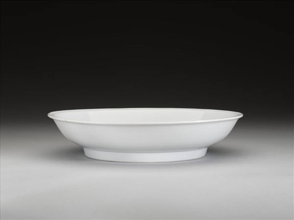 甜白釉盤