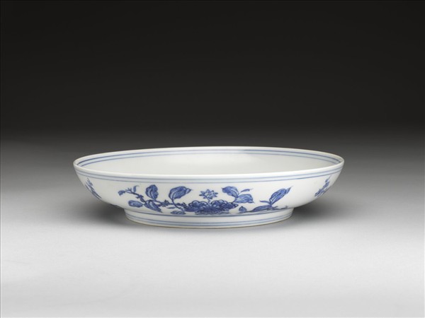 青花花卉紋盤