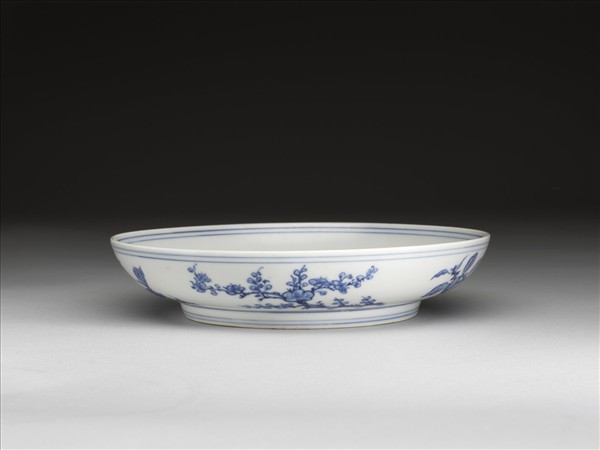 青花花卉紋盤
