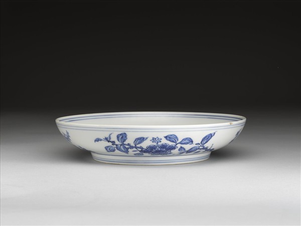 青花花卉紋盤