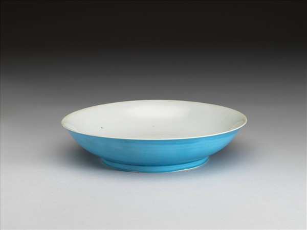 孔雀藍釉白裡盤