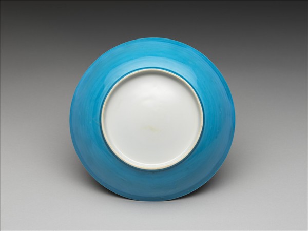 孔雀藍釉白裡盤