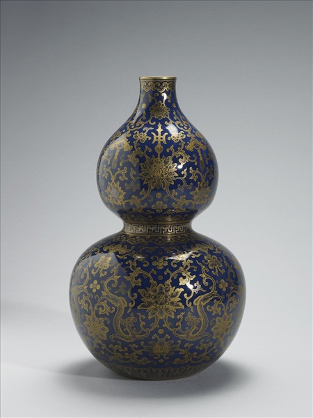 霽青釉描金番蓮紋葫蘆瓶