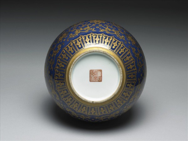 霽青釉描金番蓮紋葫蘆瓶