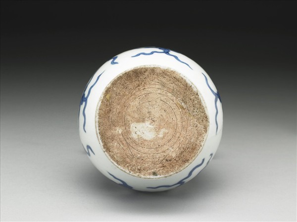 青花雲鳳紋獸耳環瓶