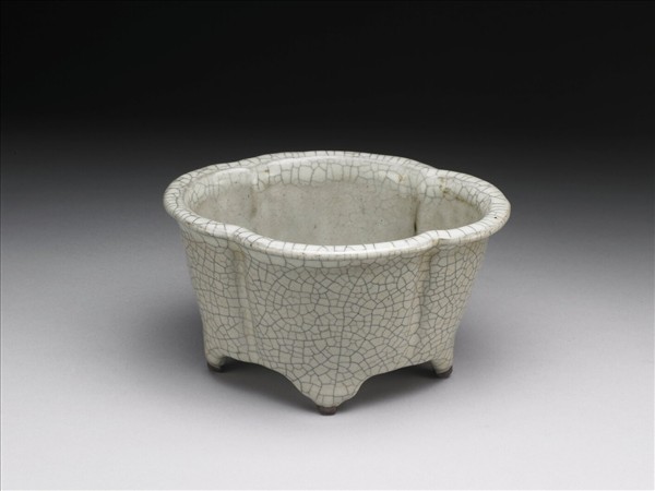 官窯 青瓷海棠式盆