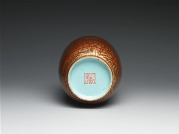 紅地描金萬福紋蓋罐