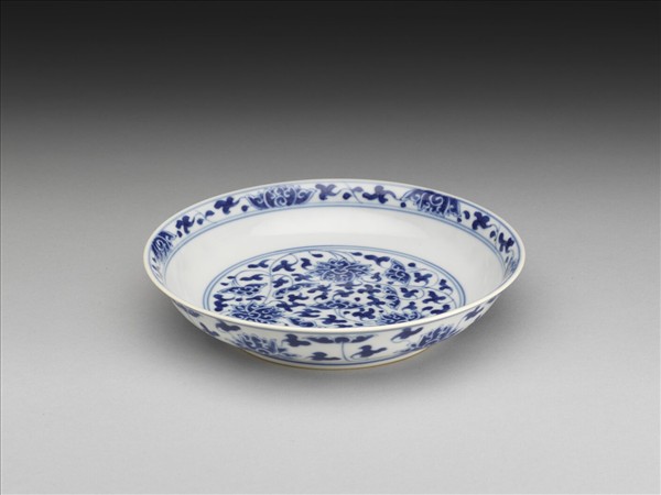 青花番蓮紋盤