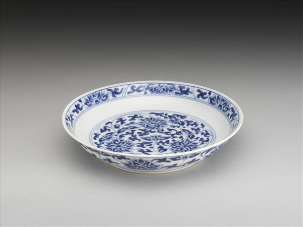 青花番蓮紋盤
