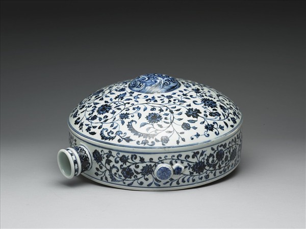 青花花卉紋扁壺