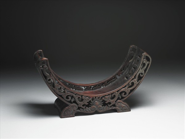 紅木雙龍搶珠紋木座