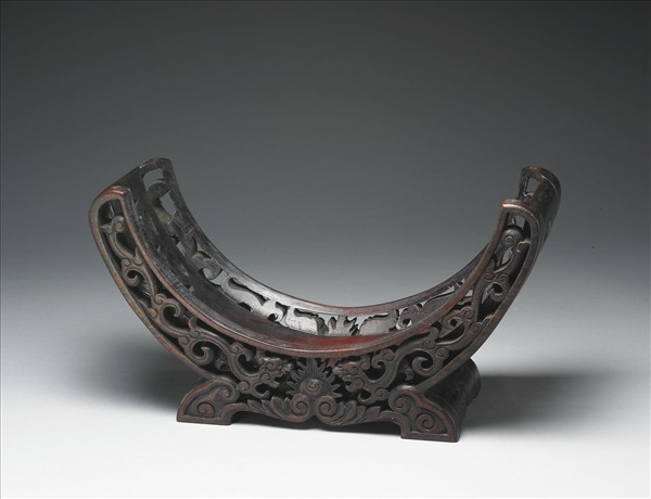 紅木雙龍搶珠紋木座