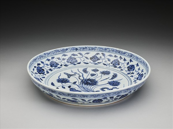 青花一把蓮紋盤