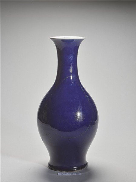 霽青釉瓶