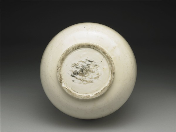 德化窯 白瓷螭紋瓶