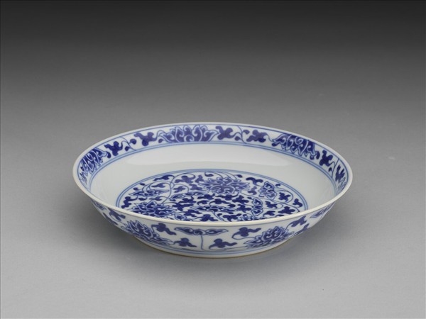 青花番蓮紋盤