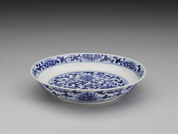 青花番蓮紋盤