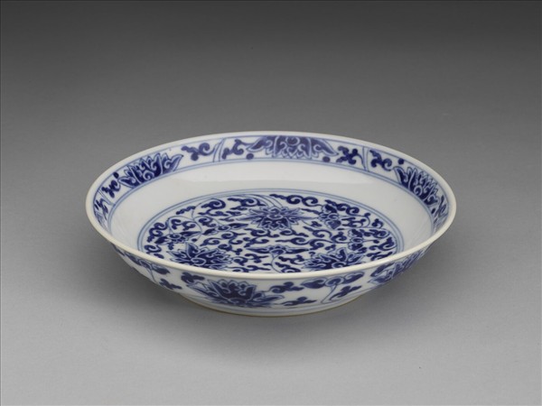 青花番蓮紋盤