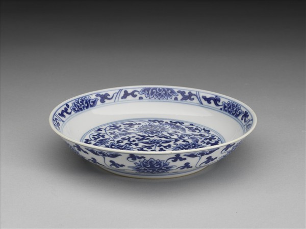 青花番蓮紋盤