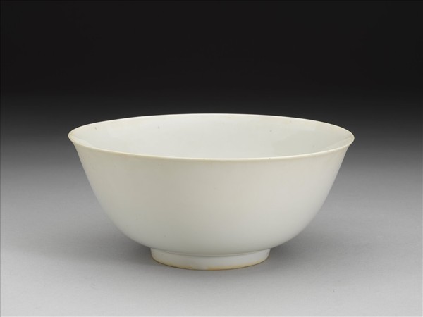 甜白釉碗
