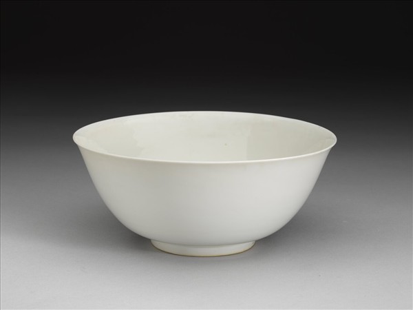 甜白釉碗