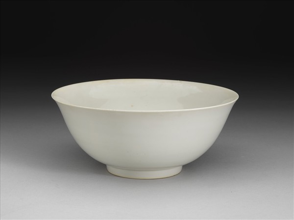 甜白釉碗