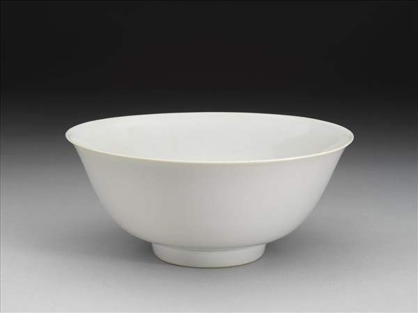 甜白釉碗