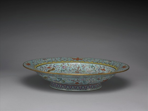 粉彩湖綠地龍鳳福壽紋盤