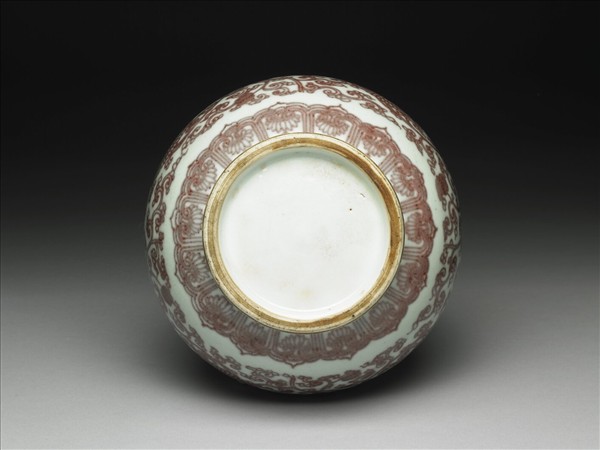 釉裡紅菊花紋瓶