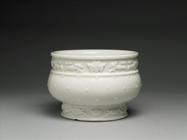 德化窯 白瓷獸面紋爐