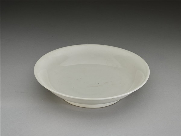 甜白釉碟