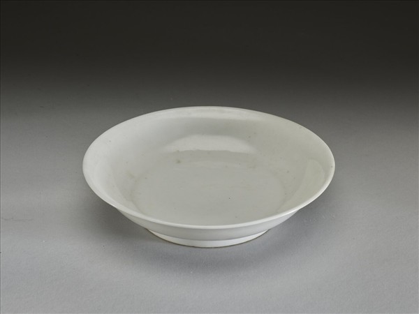 甜白釉碟