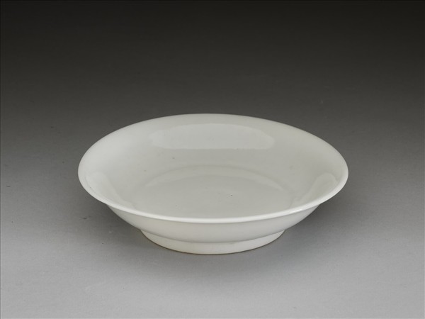 甜白釉碟