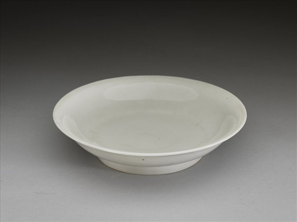 甜白釉碟