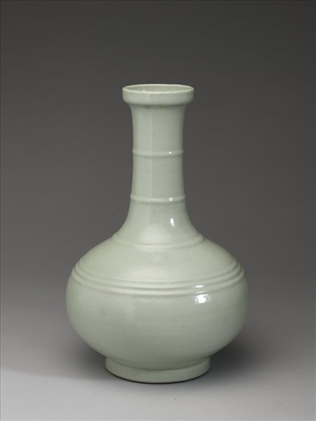 青瓷弦紋盤口壺