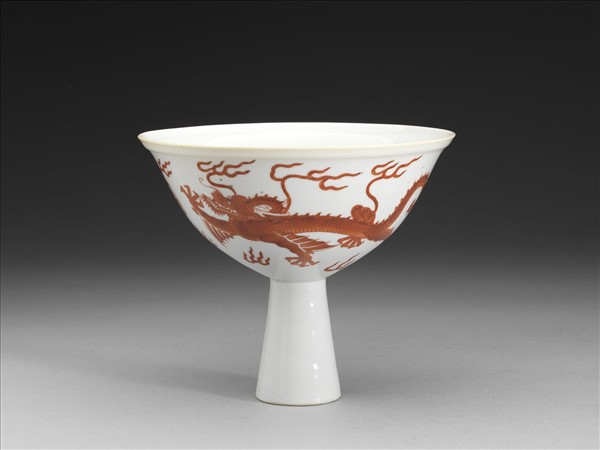 白瓷描紅雙龍紋高足碗