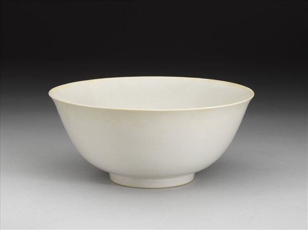 甜白釉碗