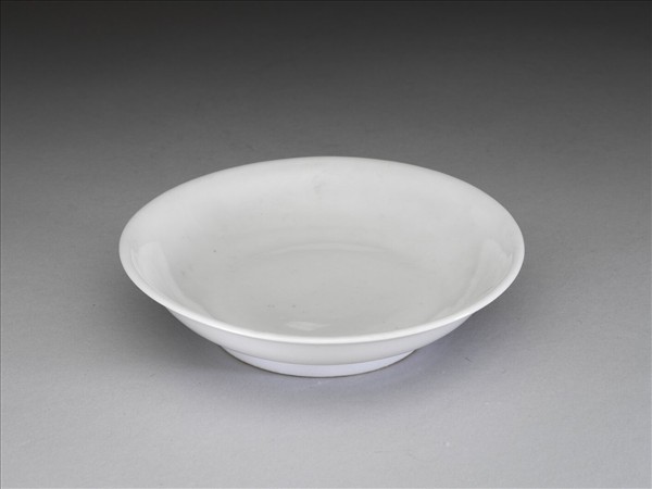 甜白釉碟