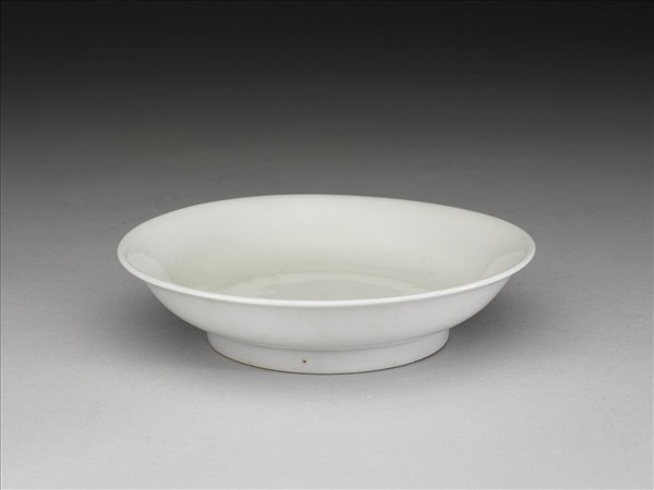 甜白釉碟