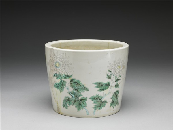 粉彩菊花紋花盆