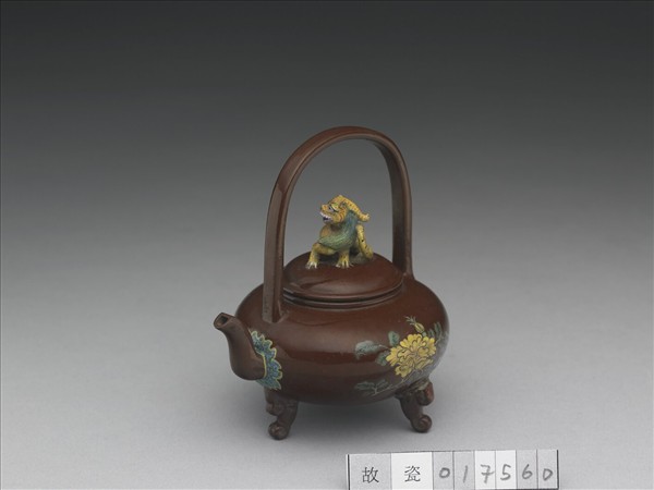 宜興胎畫琺瑯提梁壺