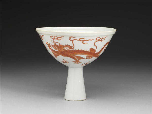 白瓷描紅雙龍紋高足碗