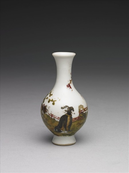 琺瑯彩三犬瓶 附木匣