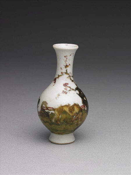 琺瑯彩三犬瓶 附木匣