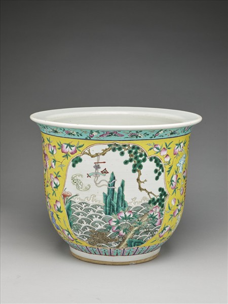 粉彩黃地福壽紋花盆