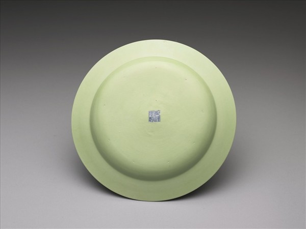吹綠釉淺盤
