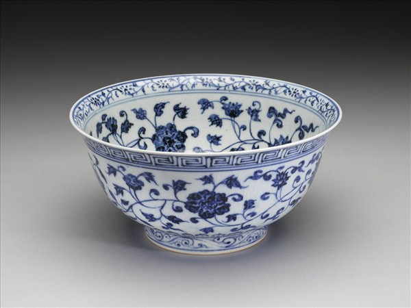 青花四季花卉紋碗